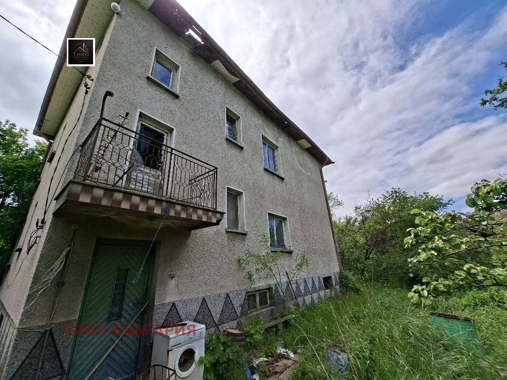 Продава КЪЩА, гр. София, с. Лозен