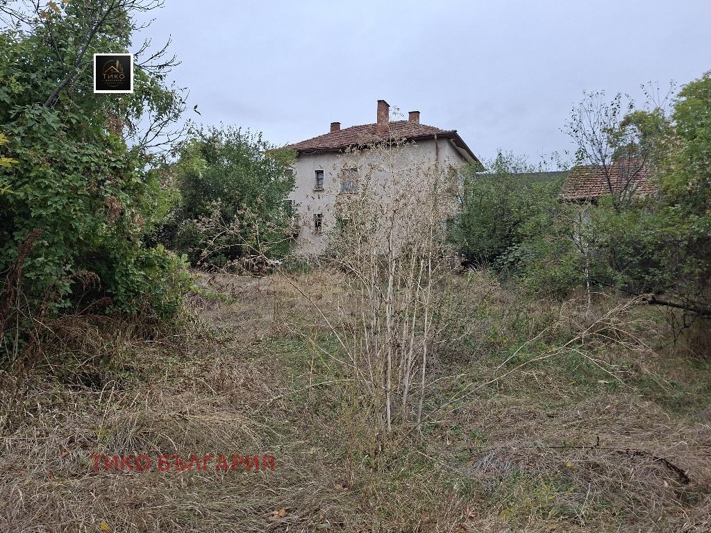 Продава КЪЩА, гр. София, с. Лозен