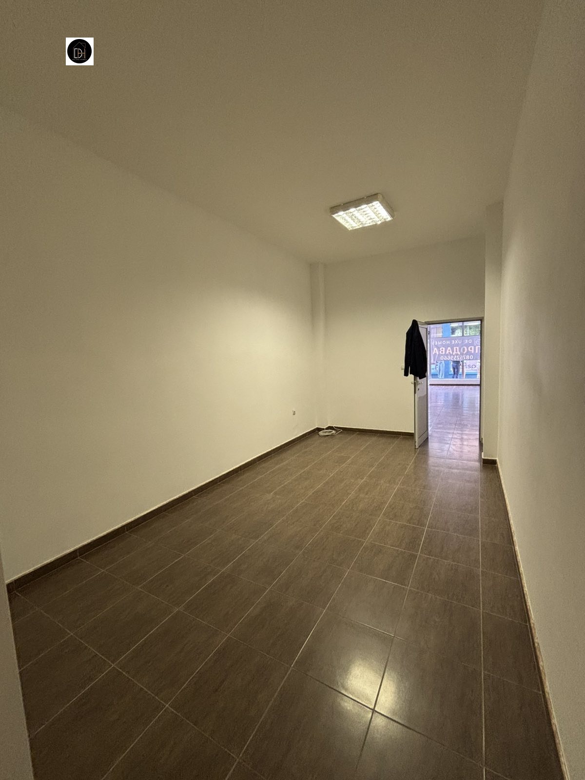 Продава МАГАЗИН, гр. Пловдив, Тракия, снимка 2 - Магазини - 55310539