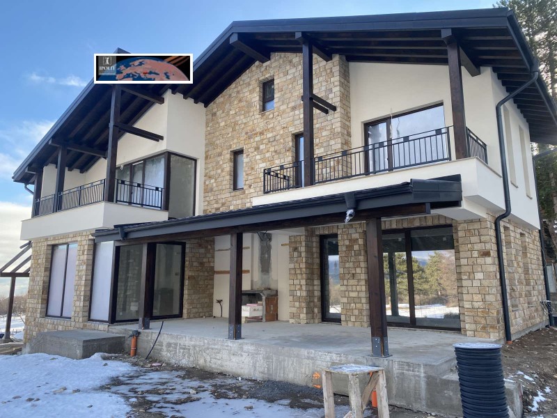 Продава КЪЩА в област Благоевград, гр. Разлог - 437 кв.м / 695 000 € » 1 359 301.85 лв., ИПОЛИТ