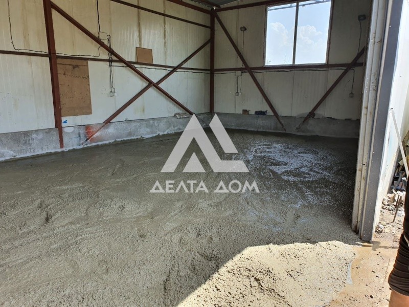 Продава ПРОМ. ПОМЕЩЕНИЕ в област София, с. Пожарево - 3375 кв.м / 370 000 € » 723 657.10 лв., ДЕЛТА ДОМ