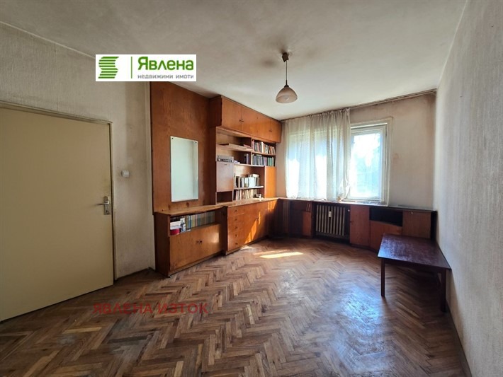 Продава ЕТАЖ ОТ КЪЩА, гр. София, Изток, снимка 5 - Етаж от къща - 55290038