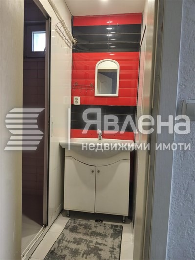 Продава ЕТАЖ ОТ КЪЩА, гр. Божурище, област София област, снимка 12 - Етаж от къща - 53239948