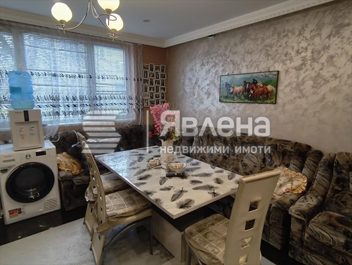 Продава ЕТАЖ ОТ КЪЩА, гр. Божурище, област София област, снимка 3 - Етаж от къща - 53239948