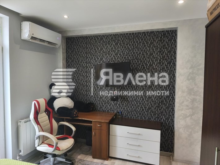 Продава ЕТАЖ ОТ КЪЩА, гр. Божурище, област София област, снимка 6 - Етаж от къща - 53239948