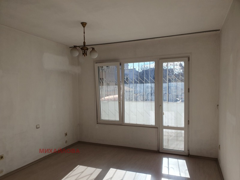 For Sale  3 bedroom Stara Zagora , Tsentar , 97 sq.m | 83350148