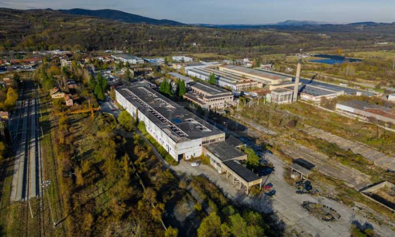 Продава бизнес имот, гр. берковица, област монтана