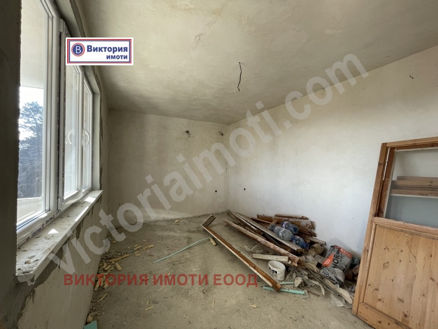 Продава МНОГОСТАЕН, гр. Велико Търново, Зона Б, снимка 2 - Апартаменти - 53269768