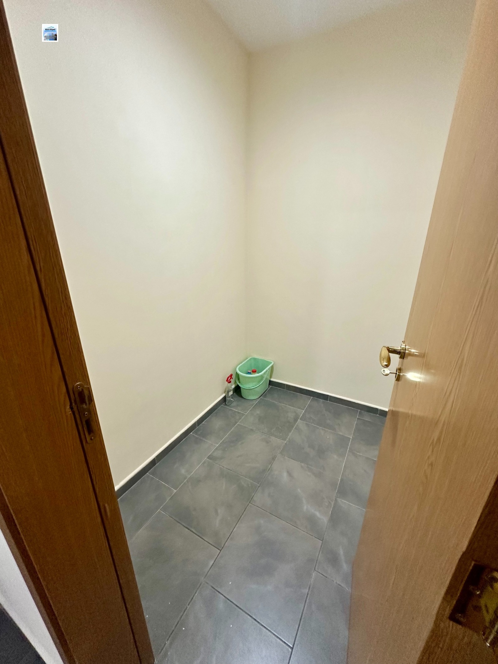 Продава ОФИС, гр. София, Център, снимка 12 - Офиси - 54641824