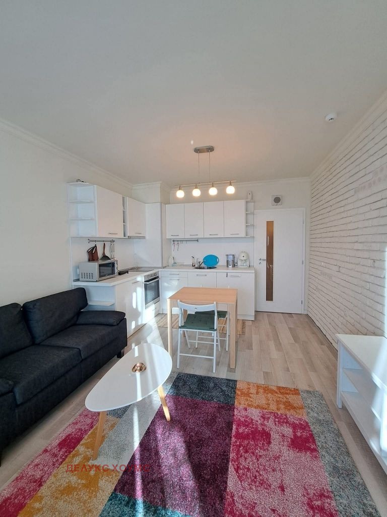 In vendita  Studio Sofia , Studentski grad , 45 mq | 52262948
