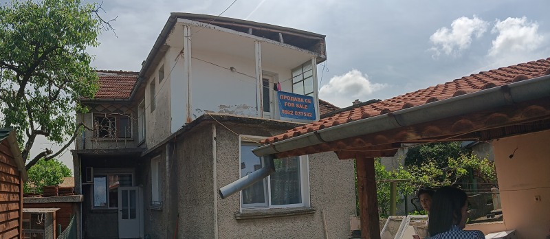 Продава КЪЩА, гр. Горна Оряховица, област Велико Търново, снимка 3 - Къщи - 45660188