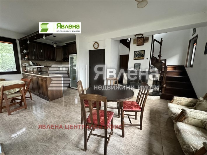 Продава КЪЩА, с. Гложене, област Ловеч, снимка 4 - Къщи - 48119558