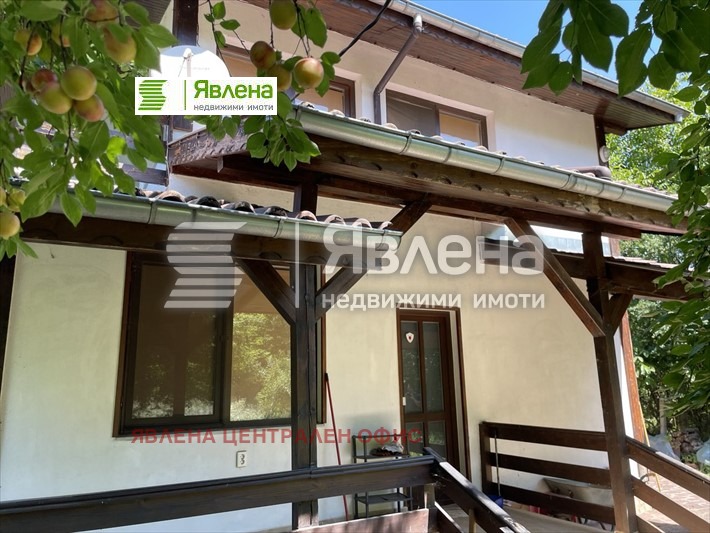 Продава КЪЩА, с. Гложене, област Ловеч, снимка 1 - Къщи - 48119558