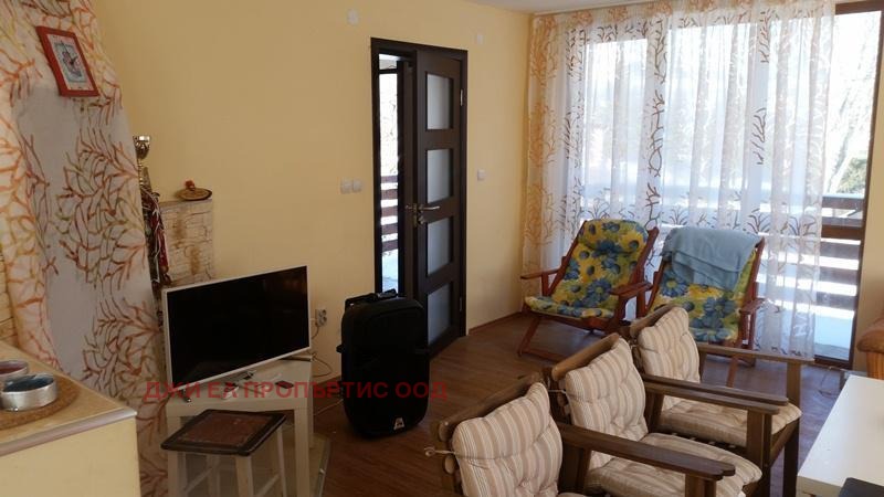 Продава  Къща област София , с. Владо Тричков , 260 кв.м | 75049783