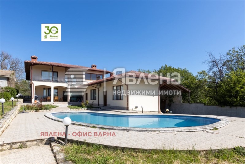 Продава КЪЩА, с. Болярци, област Варна, снимка 13 - Къщи - 53026481