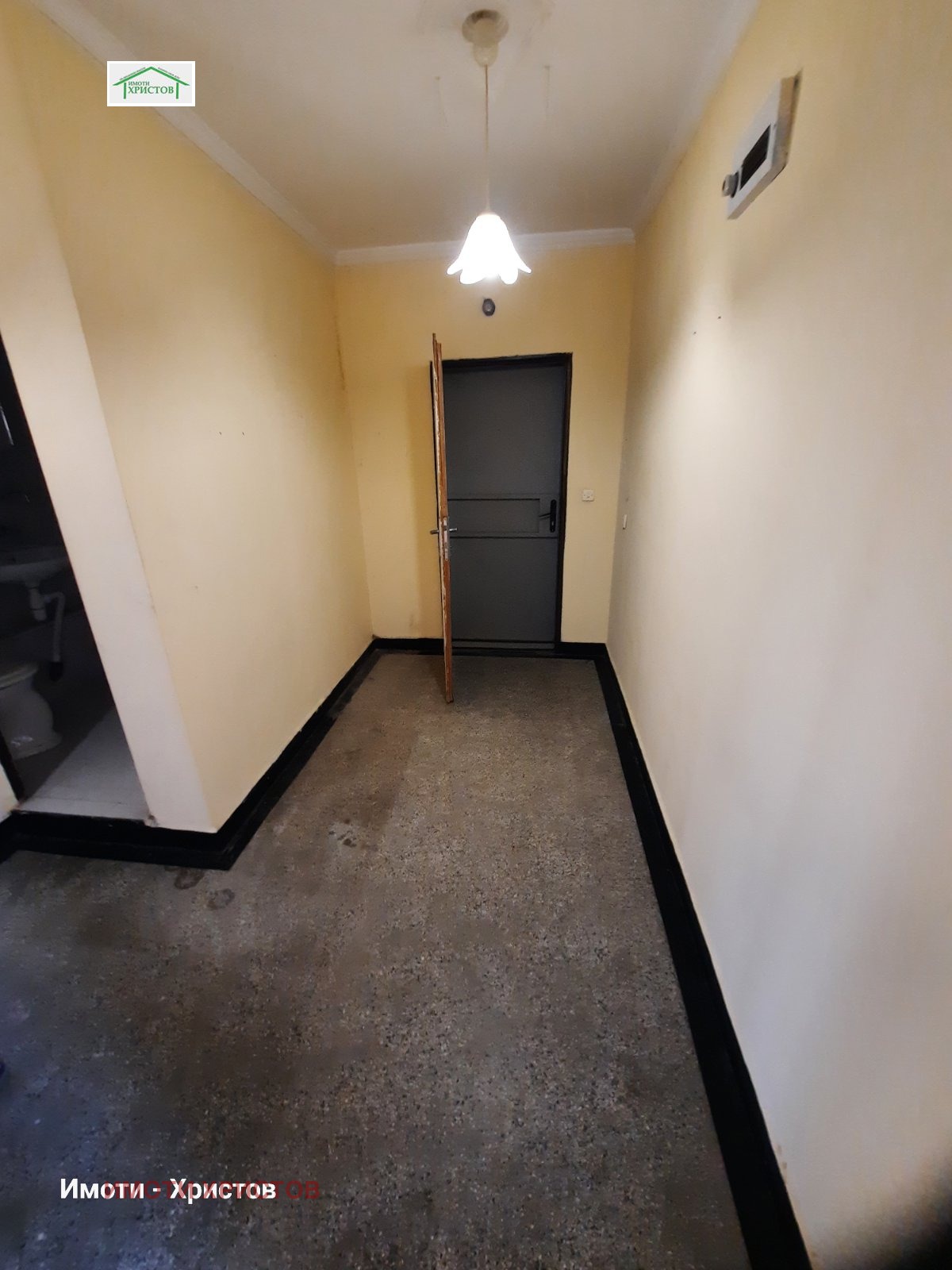 Продава 2-СТАЕН, гр. Шумен, 5-ти полк, снимка 8 - Апартаменти - 55557614