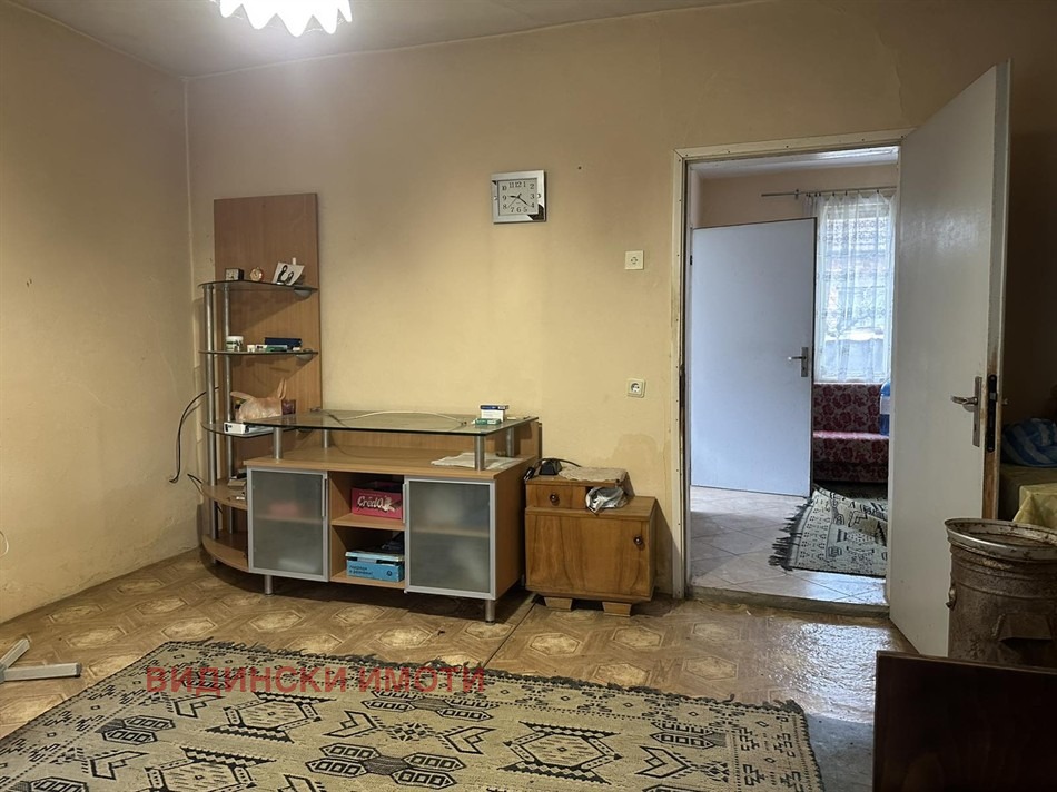 Продава КЪЩА, с. Сланотрън, област Видин, снимка 14 - Къщи - 53604095