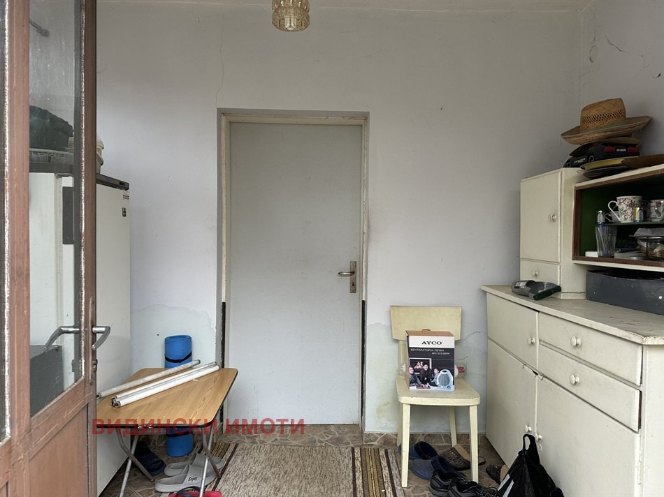 Продава КЪЩА, с. Сланотрън, област Видин, снимка 12 - Къщи - 53604095