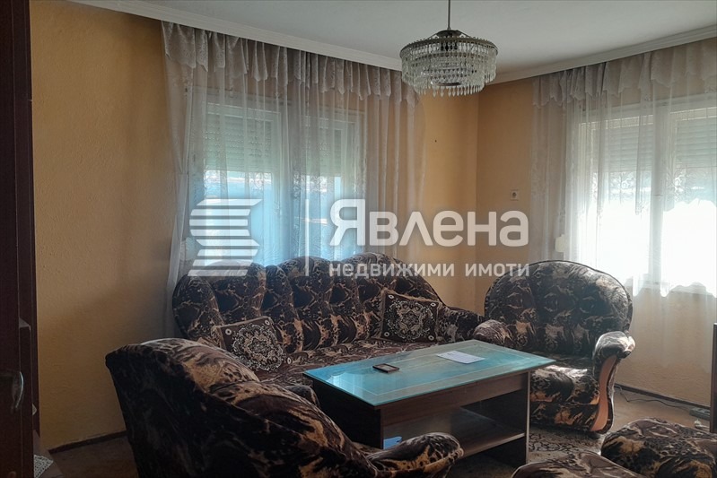 Продава КЪЩА, с. Войводиново, област Пловдив, снимка 13 - Къщи - 48328575