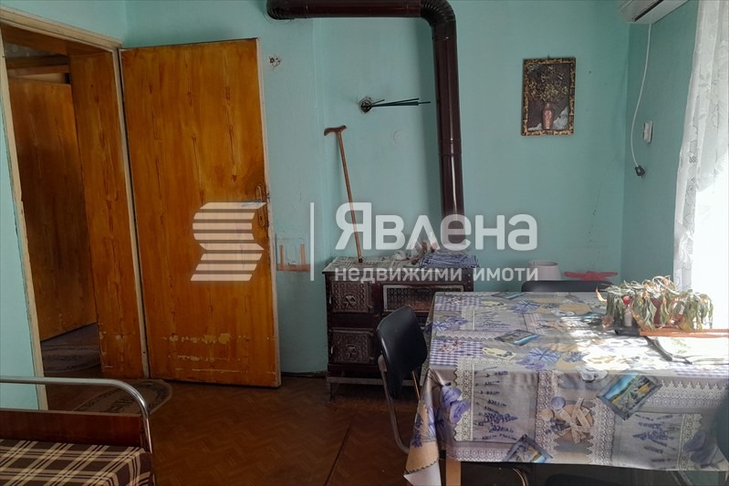 Продава КЪЩА, с. Войводиново, област Пловдив, снимка 8 - Къщи - 48328575