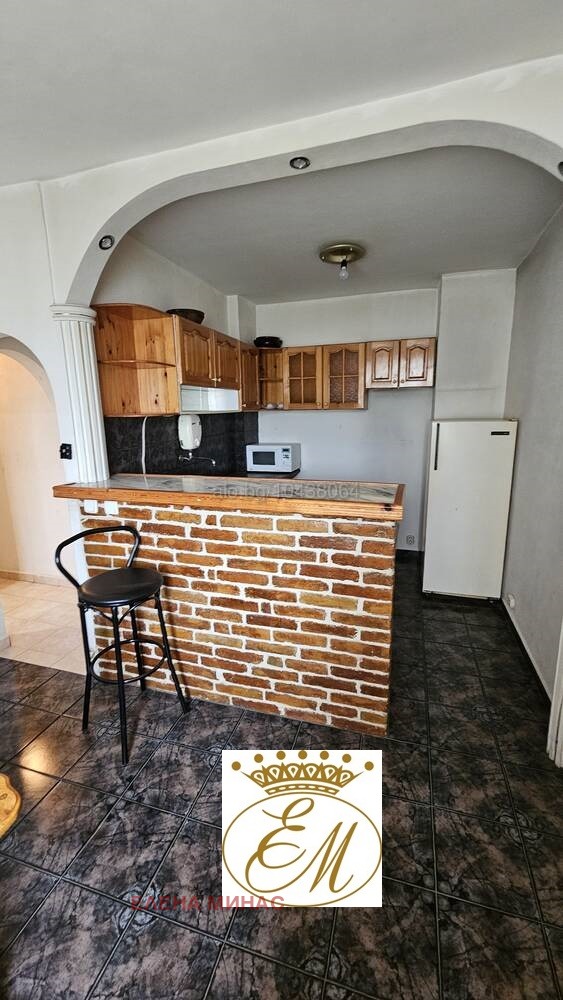 Продава  2-стаен град Шумен , Боян Българанов 1 , 76 кв.м | 61947249