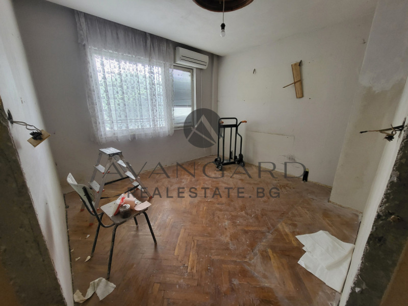 Myytävänä  2 makuuhuonetta Plovdiv , Hristo Smirnenski , 80 neliömetriä | 16049440
