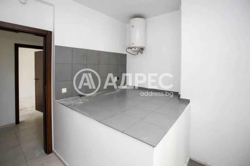 Продаја  3+ спаваћа соба Софија , Стрелбиште , 216 м2 | 16690505 - слика [15]