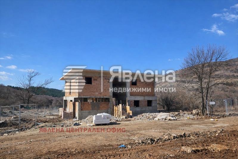 Продава КЪЩА, с. Боснек, област Перник, снимка 4 - Къщи - 53788342