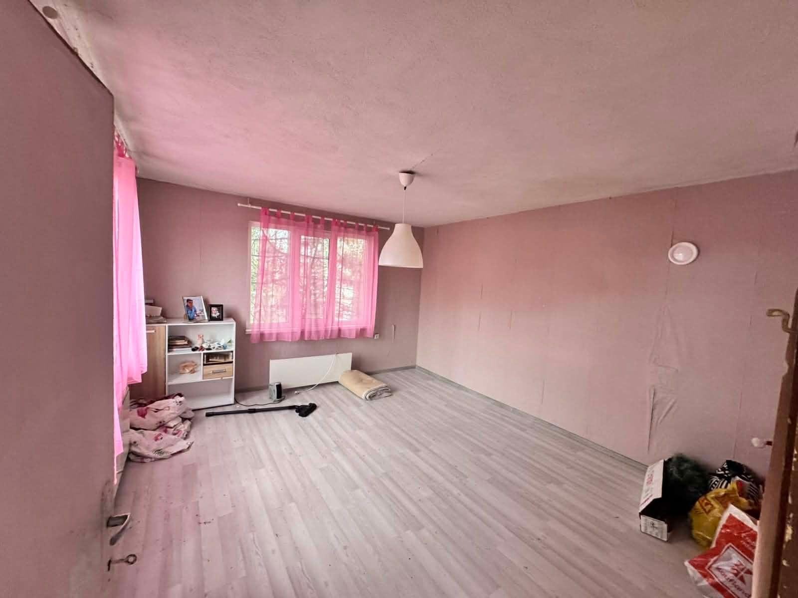 Продава КЪЩА, гр. Божурище, област София област, снимка 2 - Къщи - 54125283