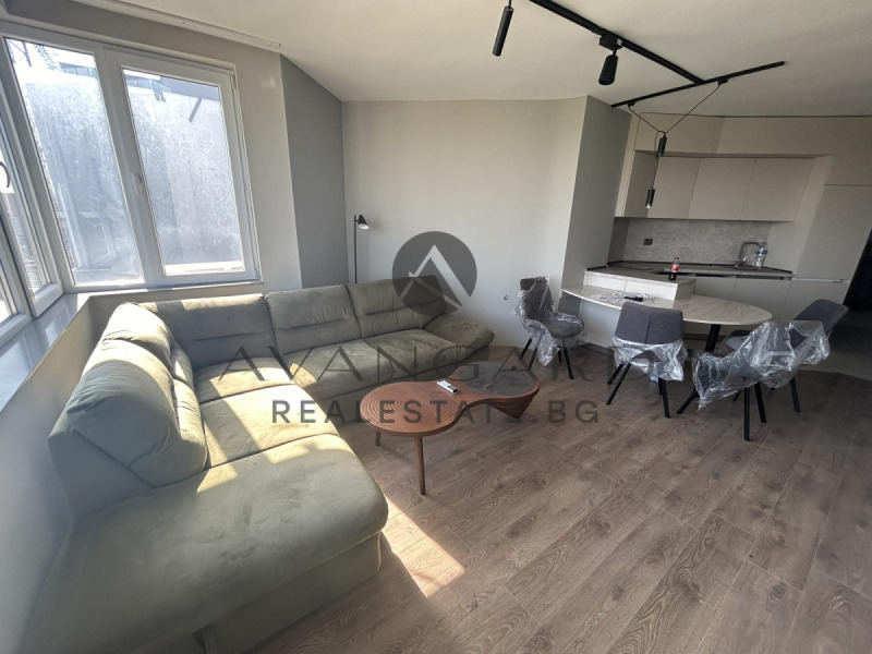 De vânzare  2 dormitoare Plovdiv , Țentâr , 100 mp | 97845321