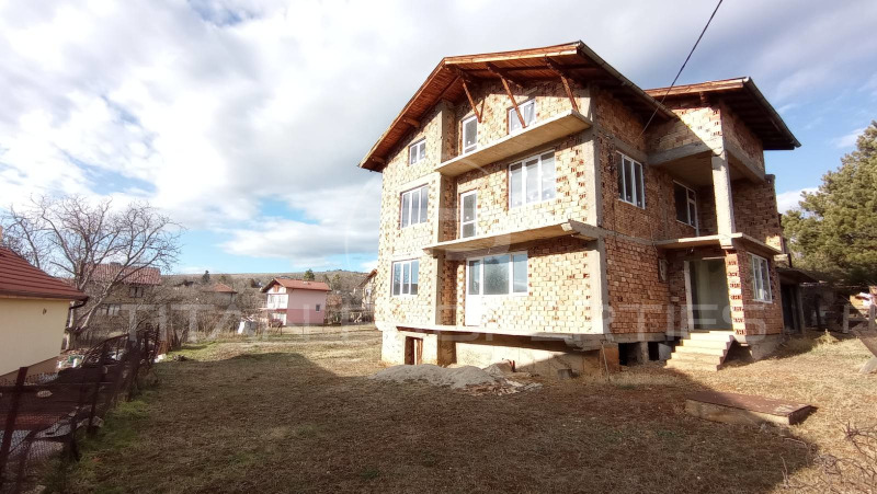 Продава КЪЩА, с. Безден, област София област, снимка 13 - Къщи - 48614860