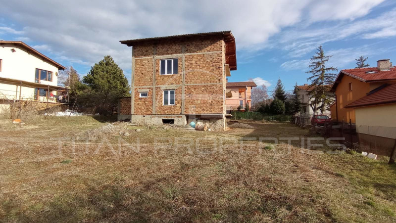 Продава КЪЩА, с. Безден, област София област, снимка 14 - Къщи - 48614860