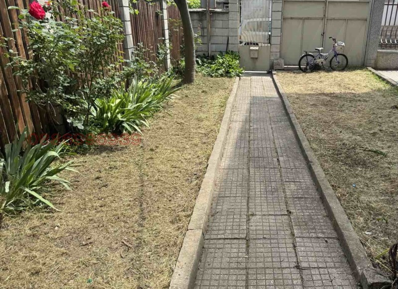 Продава КЪЩА, гр. Шумен, Добруджански, снимка 2 - Къщи - 52784470