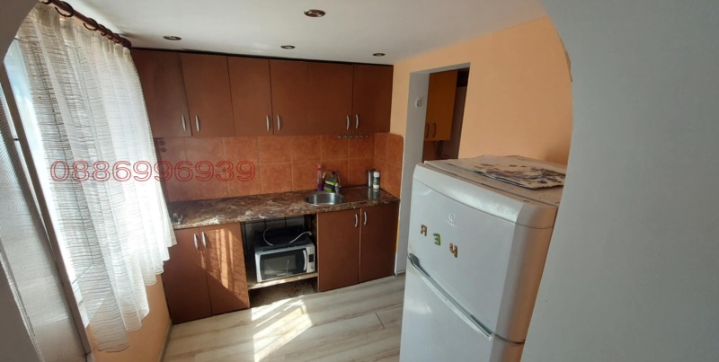 Продава КЪЩА, гр. Шумен, Добруджански, снимка 8 - Къщи - 52784470