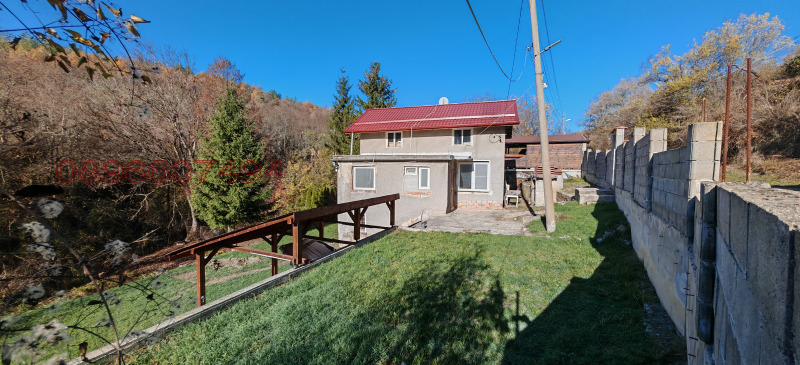 Продава КЪЩА, с. Беренде, област Перник, снимка 7 - Къщи - 52785899