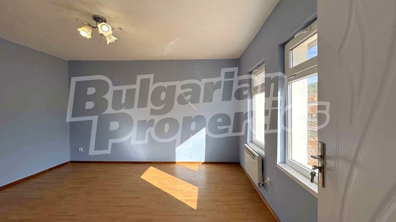 Продава КЪЩА, с. Елхово (Николаево), област Стара Загора, снимка 12 - Къщи - 52523966