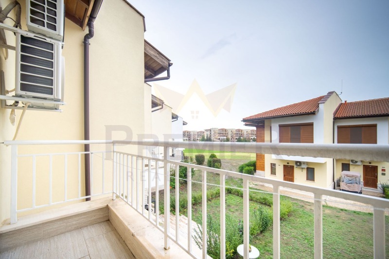 Продава КЪЩА, гр. Балчик, област Добрич, снимка 13 - Къщи - 53009223