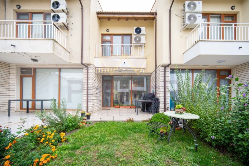 Продава КЪЩА, гр. Балчик, област Добрич, снимка 16 - Къщи - 53009223