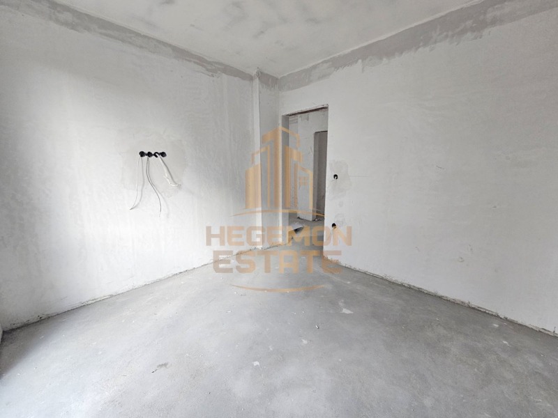 Продава 3-СТАЕН, гр. Варна, Лятно кино Тракия, снимка 6 - Апартаменти - 53004630