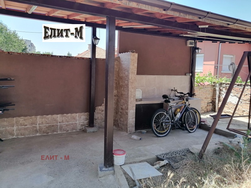 Продава  Етаж от къща град Плевен , Широк център , 115 кв.м | 68229289 - изображение [15]