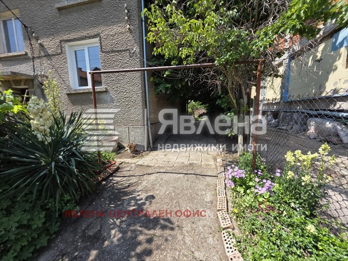 Продава ЕТАЖ ОТ КЪЩА, гр. София, Орландовци, снимка 9 - Етаж от къща - 53587538