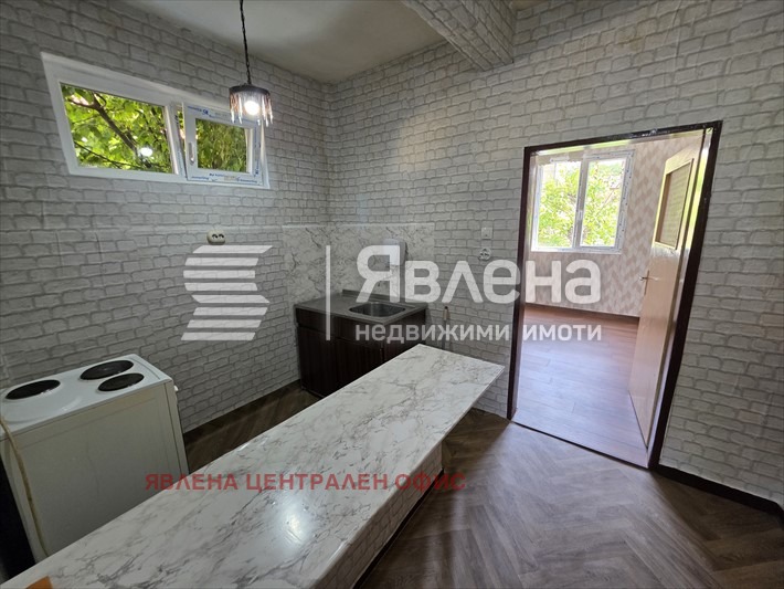 Продава ЕТАЖ ОТ КЪЩА, гр. София, Орландовци, снимка 3 - Етаж от къща - 53587538