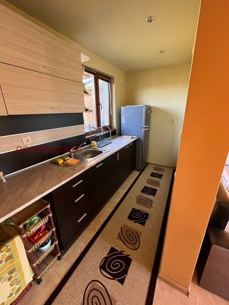 Продава КЪЩА, гр. Троян, област Ловеч, снимка 2 - Къщи - 52784263