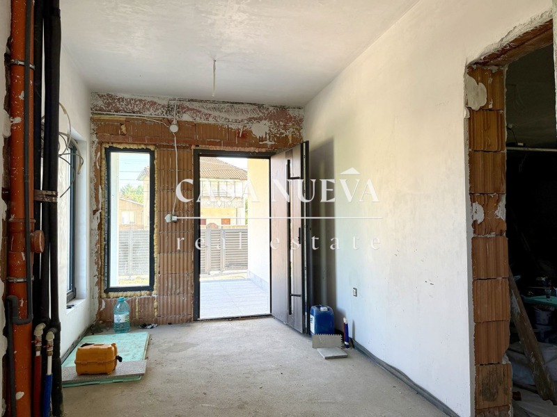 Продава  Къща град Перник , Изток , 478 кв.м | 88052178 - изображение [15]