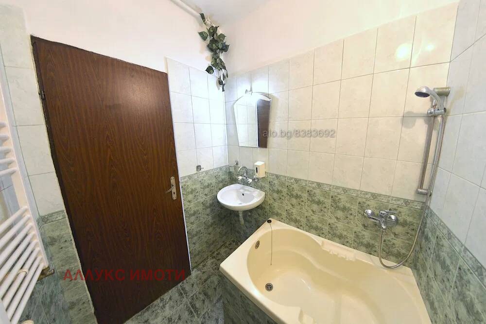 Продава 2-СТАЕН, гр. Русе, Център, снимка 12 - Апартаменти - 54910635