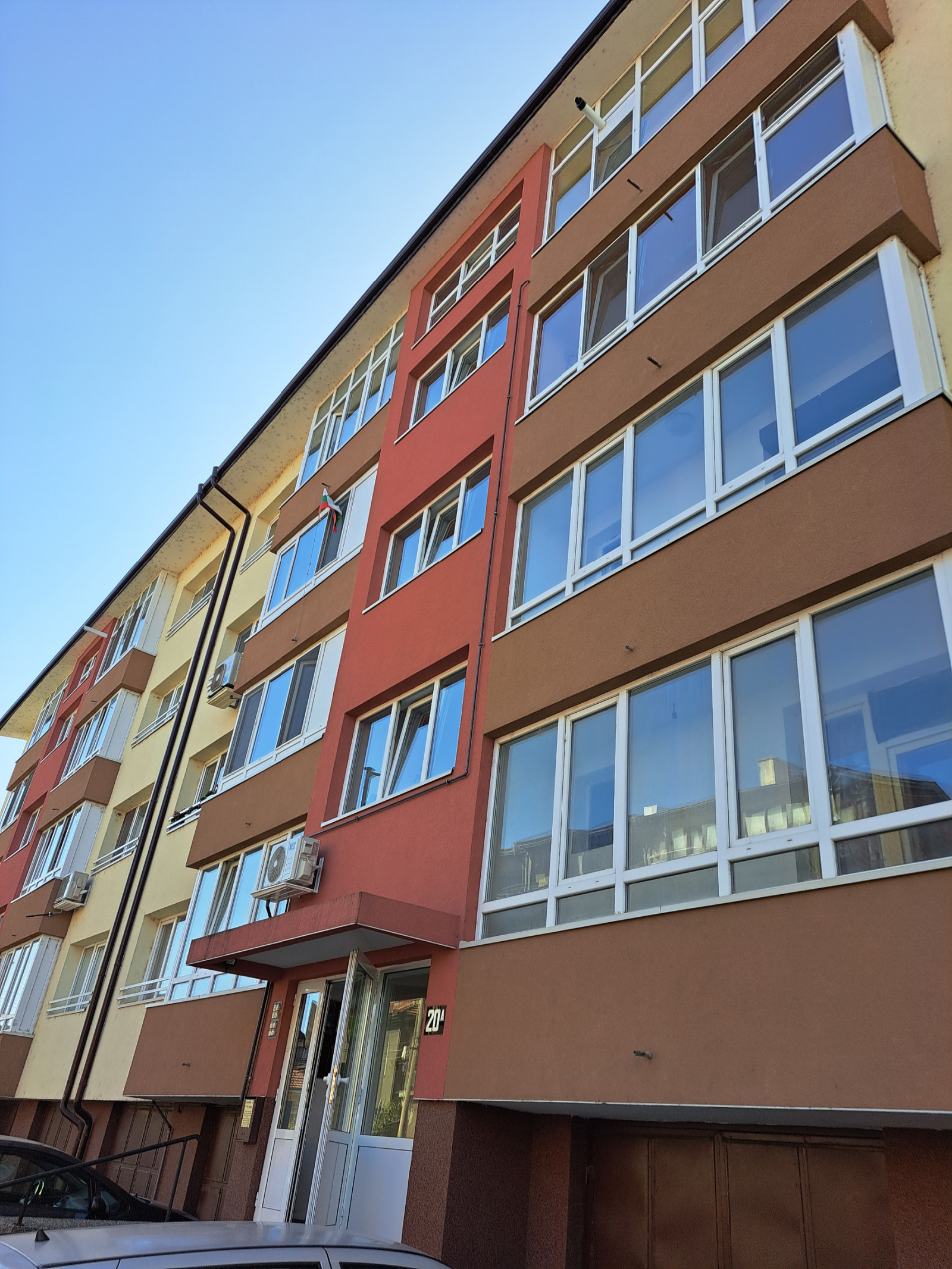 Продава 3-СТАЕН, гр. Ботевград, област София област, снимка 2 - Апартаменти - 53770160