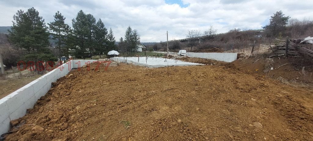 Продава КЪЩА, с. Големо Бучино, област Перник, снимка 11 - Къщи - 54153564