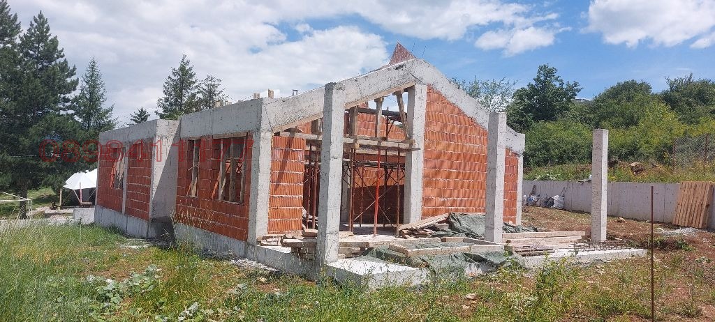 Продава КЪЩА, с. Големо Бучино, област Перник, снимка 5 - Къщи - 55192729