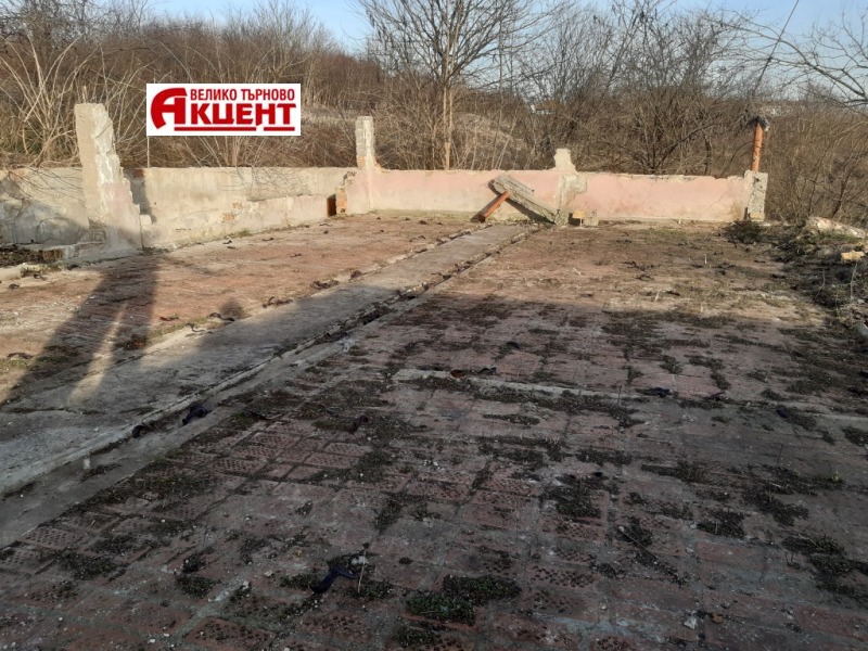 Продава АВТОСЕРВИЗ в област Велико Търново, с. Леденик - 1395 кв.м / 46 600 € » 91 141.68 лв., АКЦЕНТ ВТ