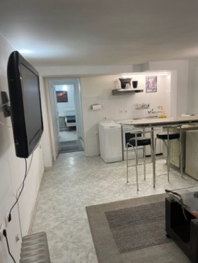 Studio Lozenec, Sofia 1